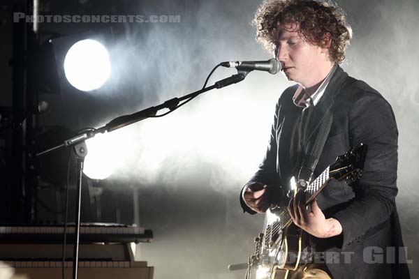 THE KOOKS - 2011-06-07 - PARIS - La Cigale - 